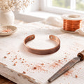 Kobberarmbånd med Stria-design